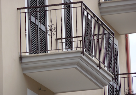 Restauro del balcone e spese di manutenzione comuni